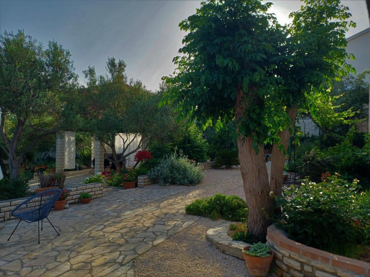 Apartmani Milena Barbat na Rabu Extérieur photo